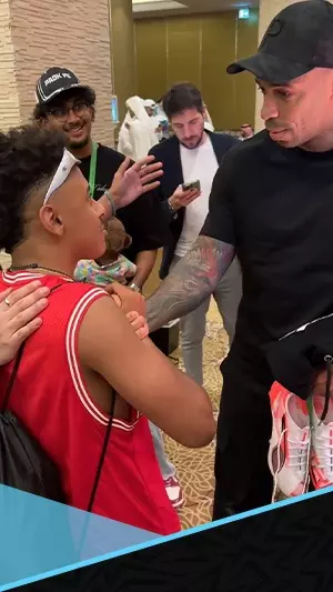 درس تربوي من هنري لمشجع جزائري